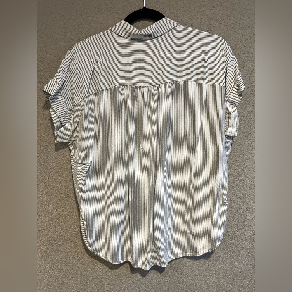 Madewell Top - Picture 2 of 2